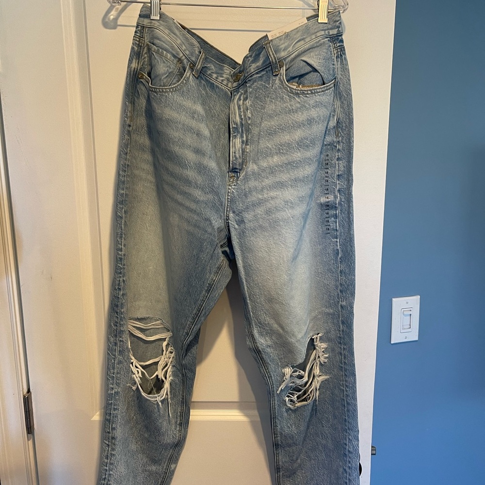 American Eagle High Rise Mom Jean 18 Long NWT
